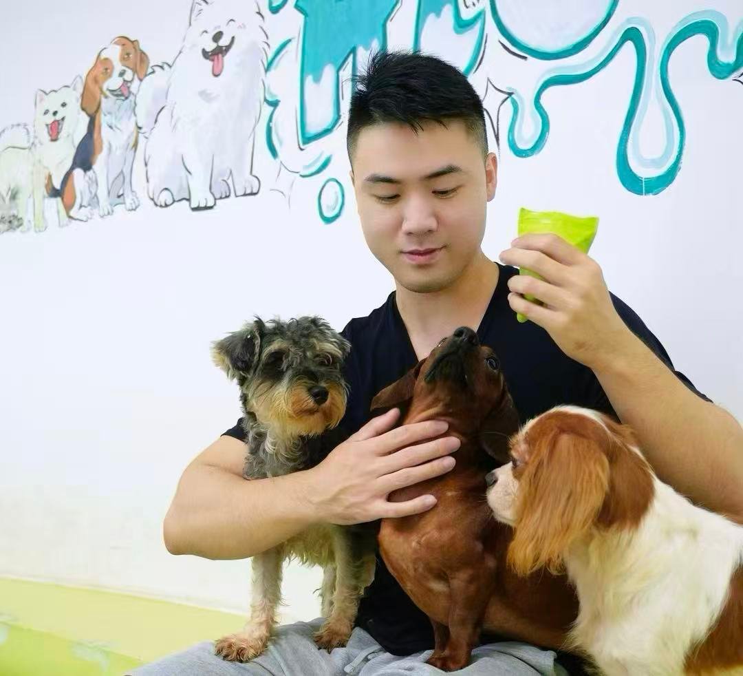 Robert, Bobby's owner